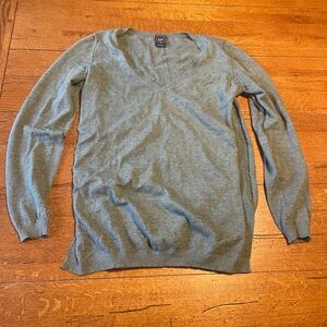 Women’s Gap Green V-neck Sweater